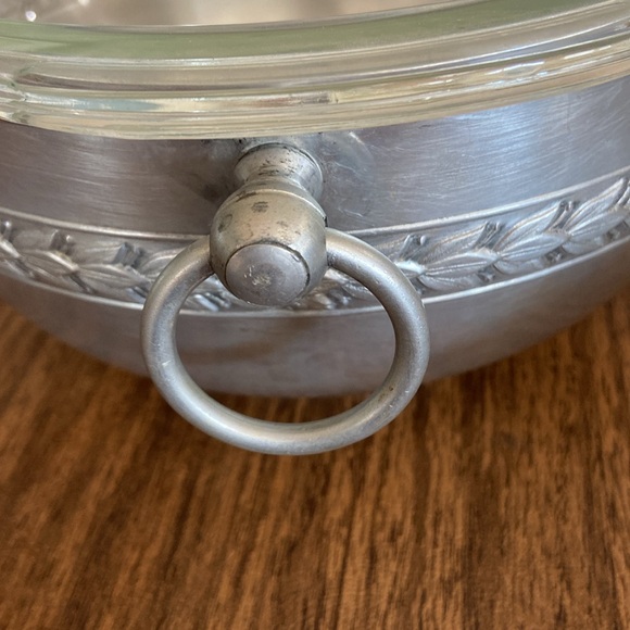 Mid Century Modern Covered Aluminum Pyrex Glass Bowl - Picture 3 of 6